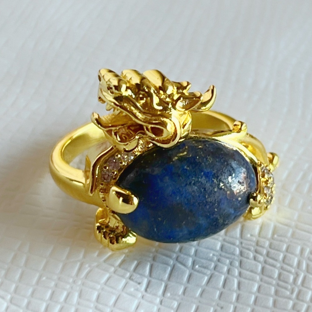 🗽/Lapis Lazuli and Simulated Diamond Pixiu Ring in Goldtone (Size 6.0)